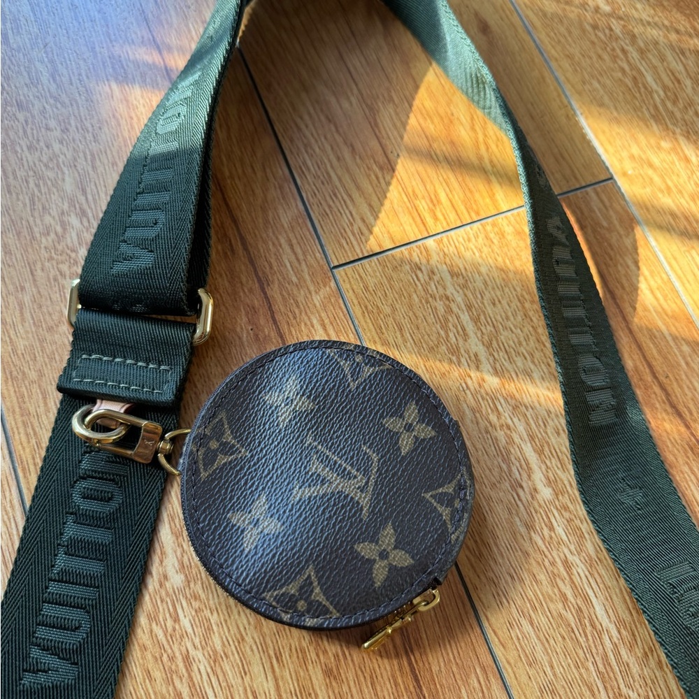 Louis Vuitton Multi Pochette Accessoires - Picture 3 of 5